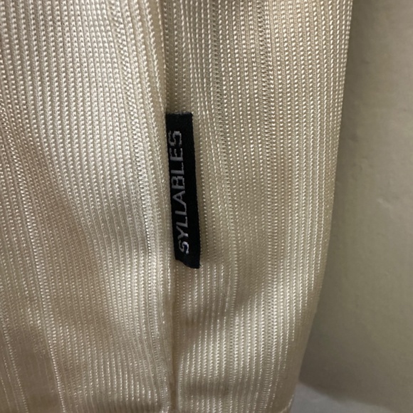 Syllables Body Con T Shirt XXL Gently worn 70% rayon / 30% polyester clingy - Picture 2 of 4